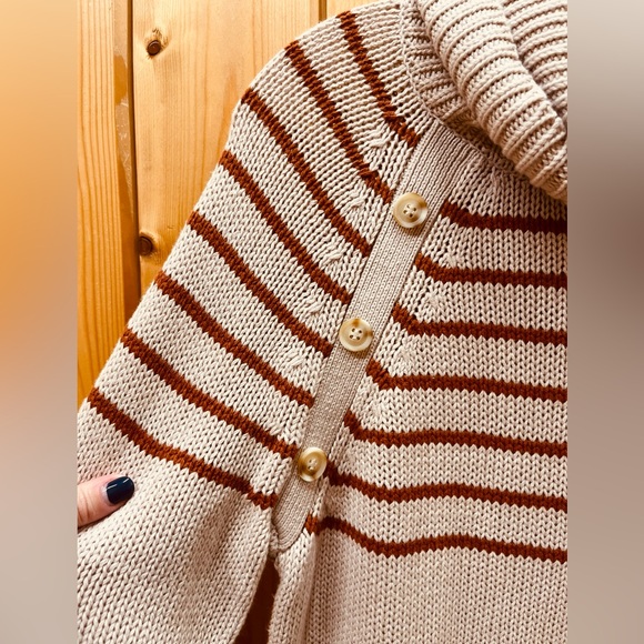 NWT Hem & Thread Sweater Dress, Medium - Picture 6 of 8